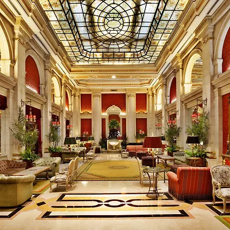 Avenida Palace מלון 5*