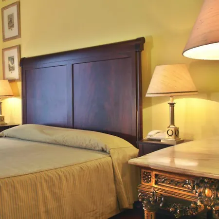 Avenida Palace Hotell 5*