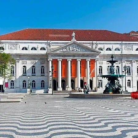 Готель Avenida Palace 5*