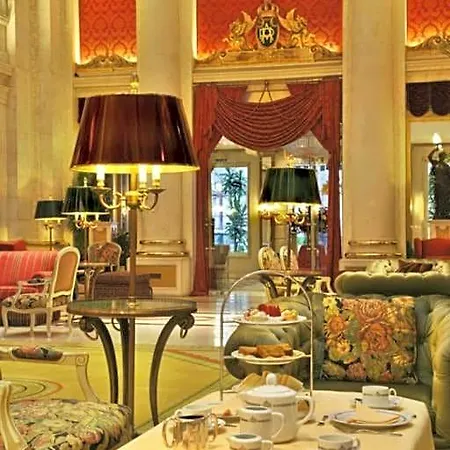Avenida Palace 5*
