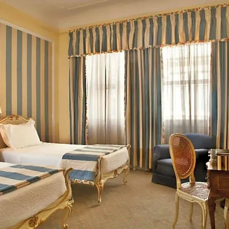 Готель Avenida Palace