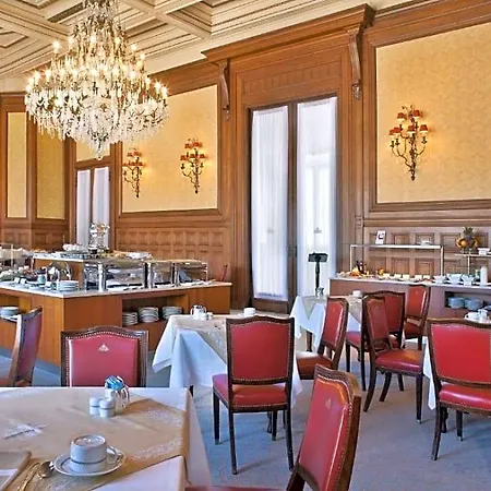 Avenida Palace 5*