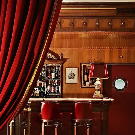 アベニーダ パレス ホテル 5*