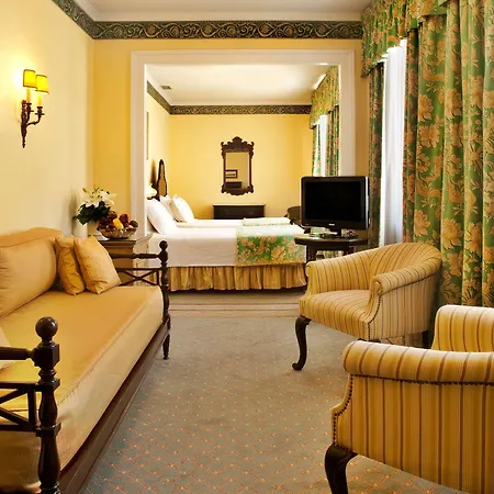 Avenida Palace Szálloda 5*