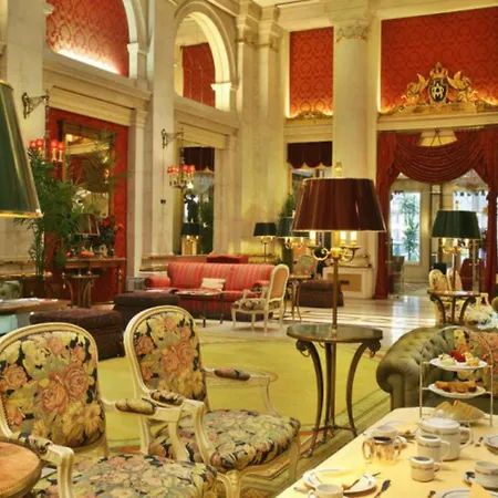 Szálloda Avenida Palace 5*