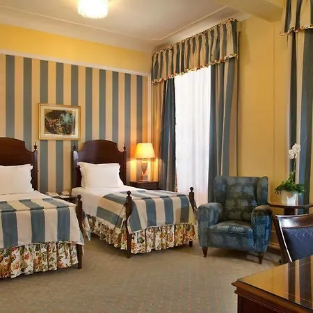 Avenida Palace Отель