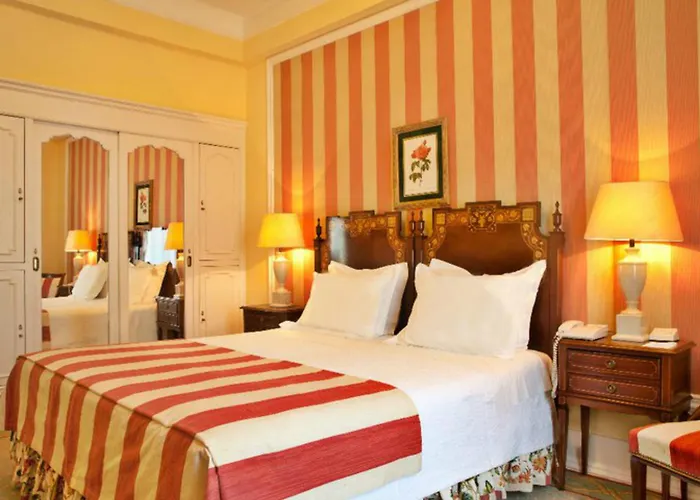 Отель Avenida Palace